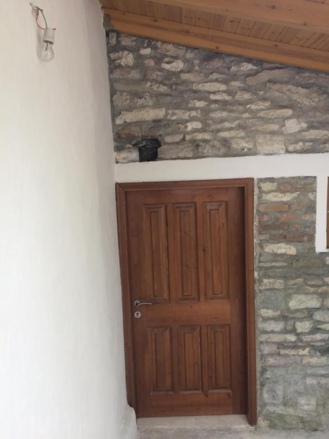 Guesthouse Klajd Gjirokastër Exterior foto